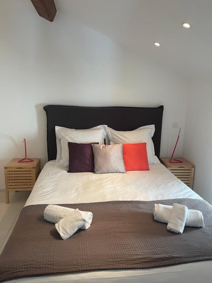 Grand appartement style loft bord de mer Propriano  Eksteriør bilde