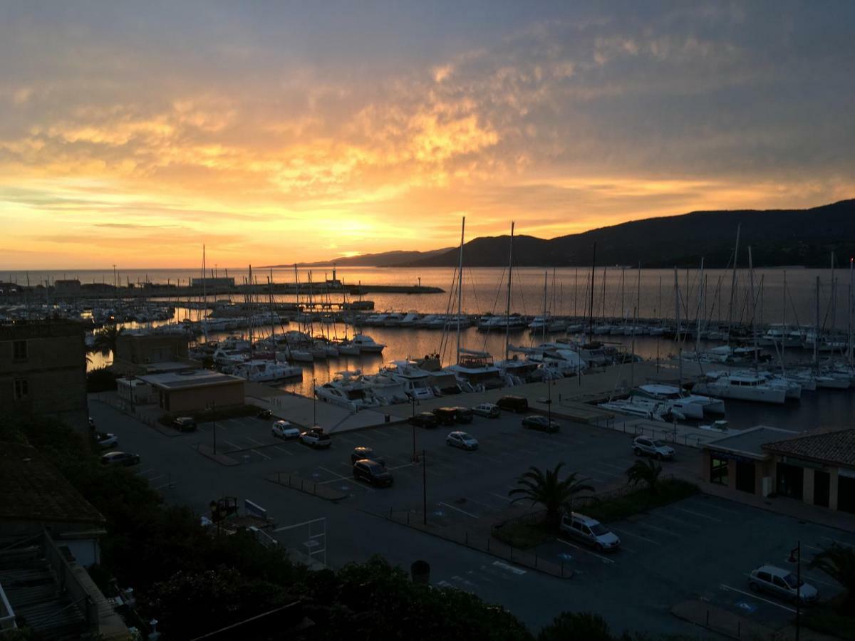Grand appartement style loft bord de mer Propriano  Eksteriør bilde