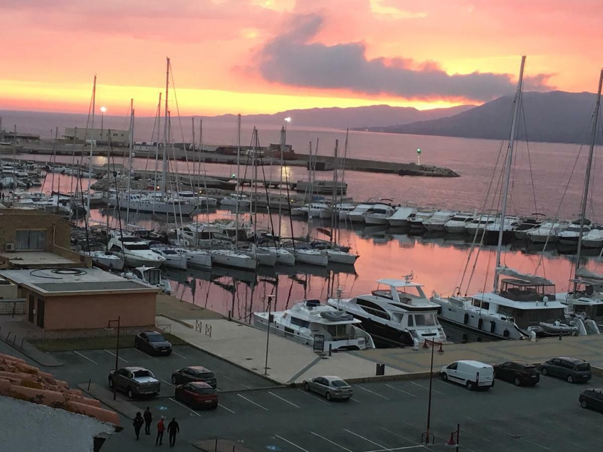 Grand appartement style loft bord de mer Propriano  Eksteriør bilde